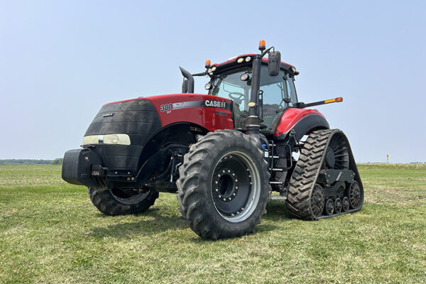01.2 - CIH 380 RowTrac - 00002